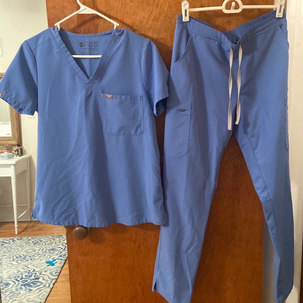 Set of Ceil Blue Figs Scrubs Size Small